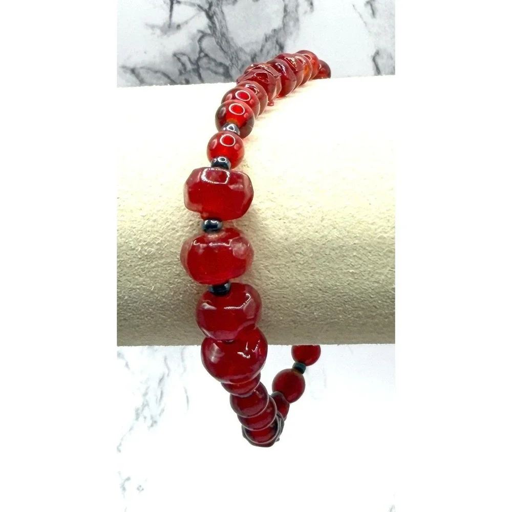 Red Glass Bead Stretch‎ Bracelet Feminine Gunmetal Spacer Stackable 7.75